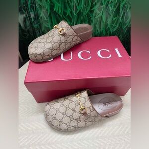 Gucci Women's Authentic Sandals